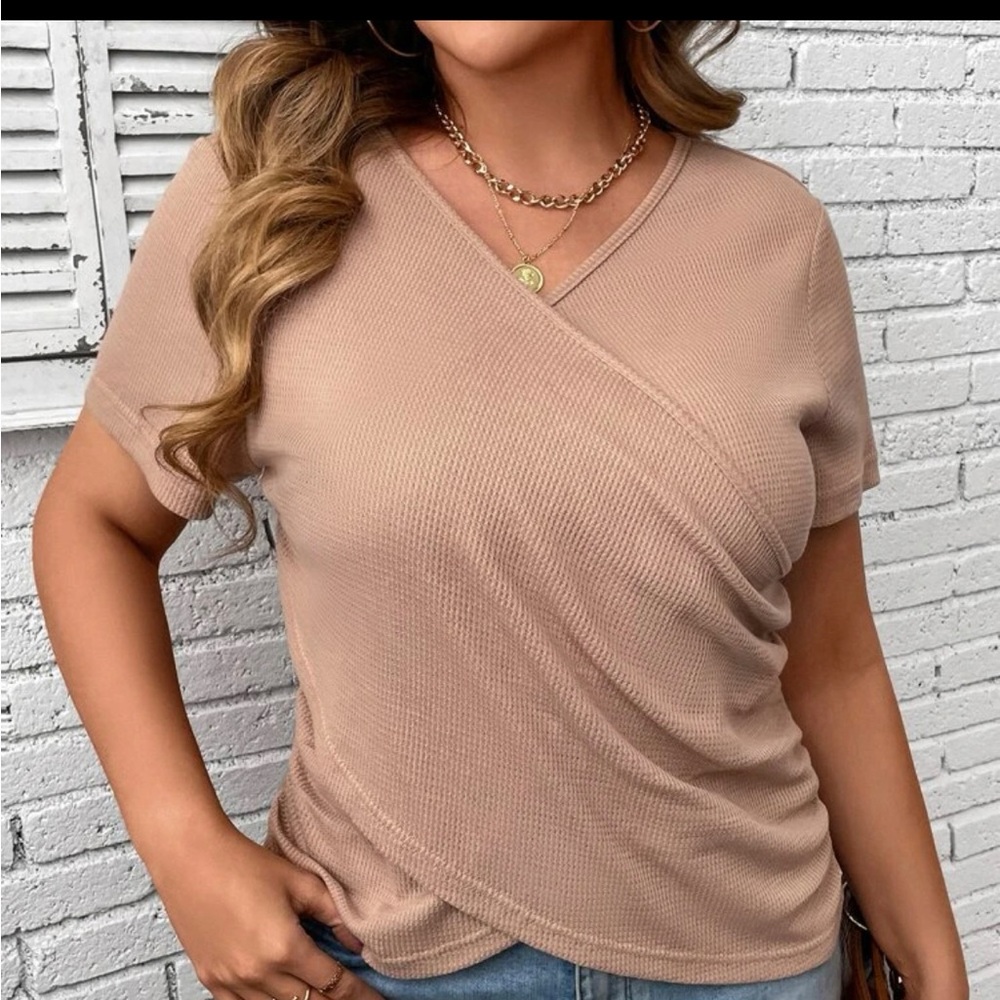 Pinkish/cream wrap tee -new still in package